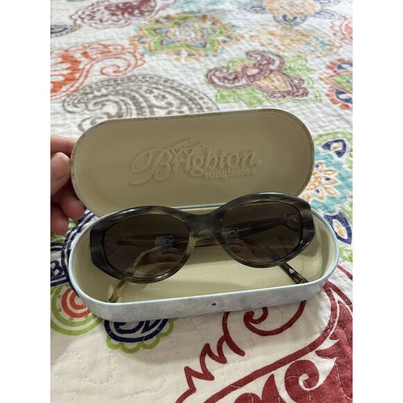 Brighton Queen Of Hearts Tortoise Oval Frame Sunglasses WITH METAL CASE - Picture 2 of 13